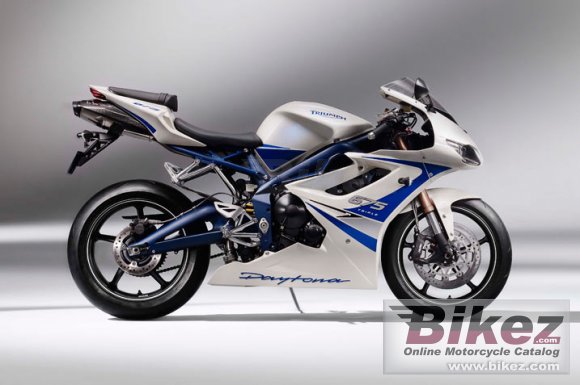 2011 Triumph Daytona 675 SE photo